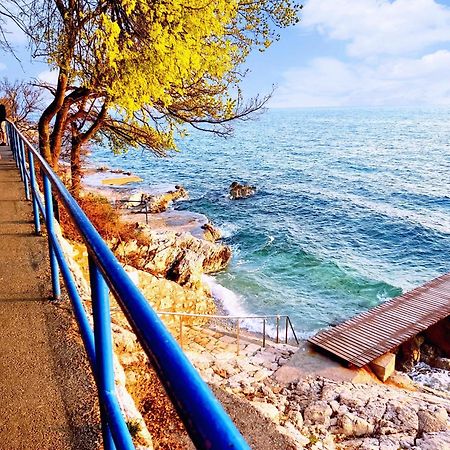 Apartman Pelcic,With Wifi And Free Parking Kostrena Quarto foto